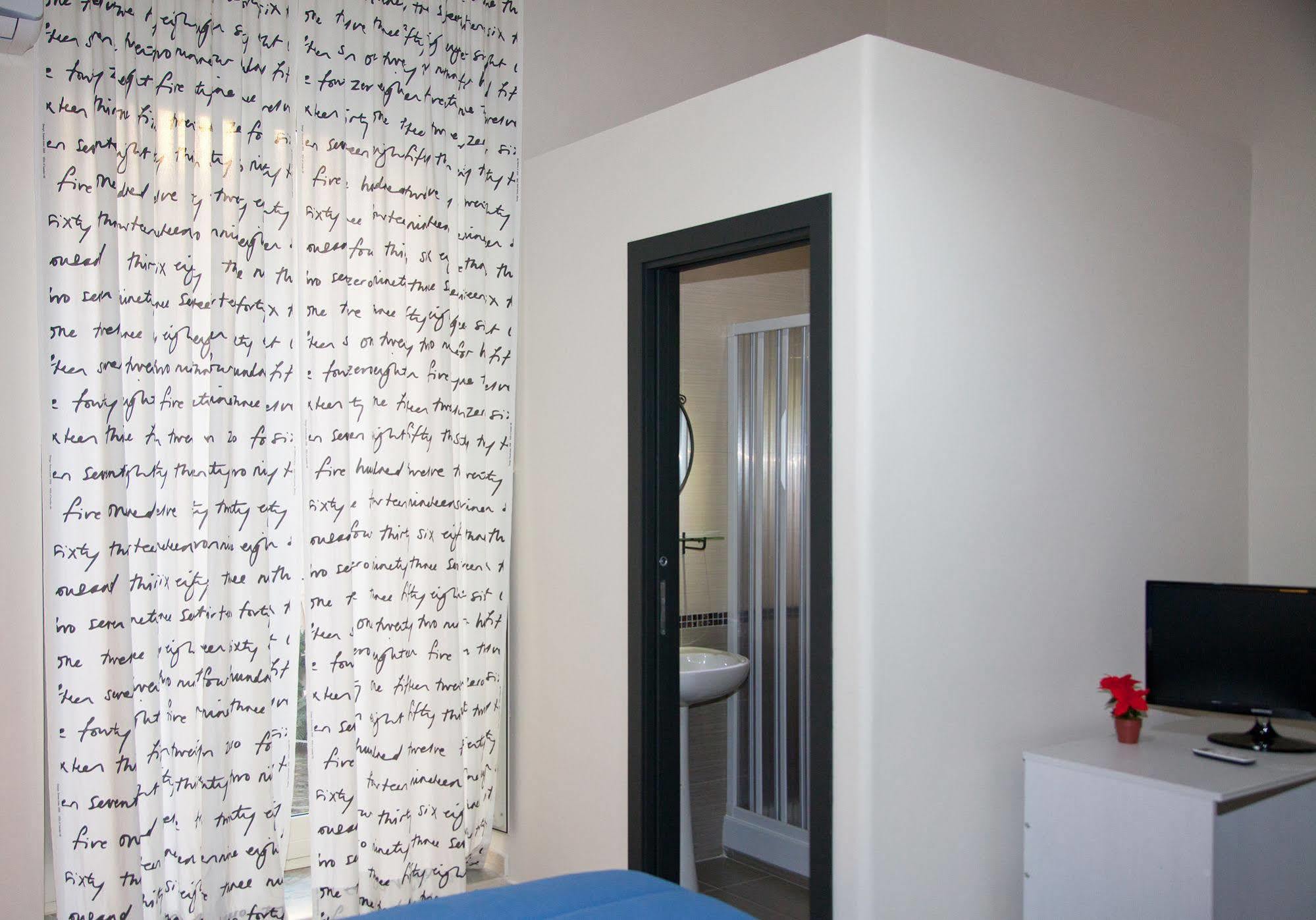 Domus Armenio Bed & Breakfast Naples Exterior photo
